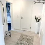 Appartement Beautiful Koeln 15 Min To Phantasialand *