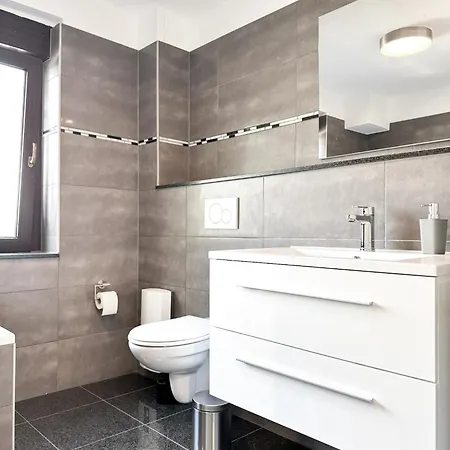 Beautiful Koeln 15 Min To Phantasialand Hürth