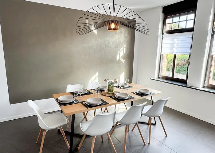 Beautiful Koeln 15 Min To Phantasialand 胡尔特